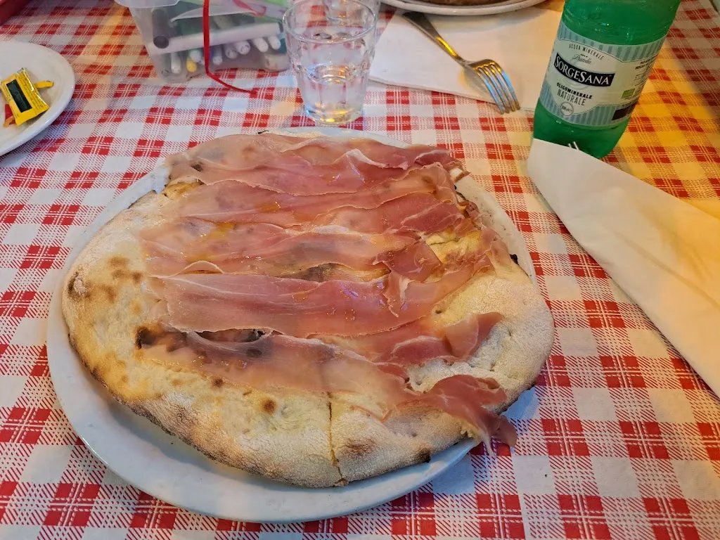 Pizzeria Feoli di Battisti Enrico_Carpineto Romano_slider_image_2