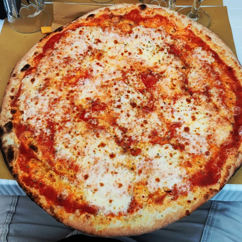 Simone Coletta_Pizzeria I Due Gallozzi_Caprarola_review