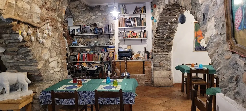 'Na 'Ringa 'n do' restaurant in Carrara-Pontenuovo