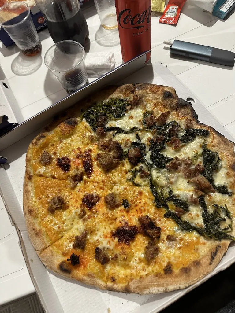 Martina D'Addio_Fonzie Pizza - Pontenuovo & Latina Scalo_Carrara-Pontenuovo_review