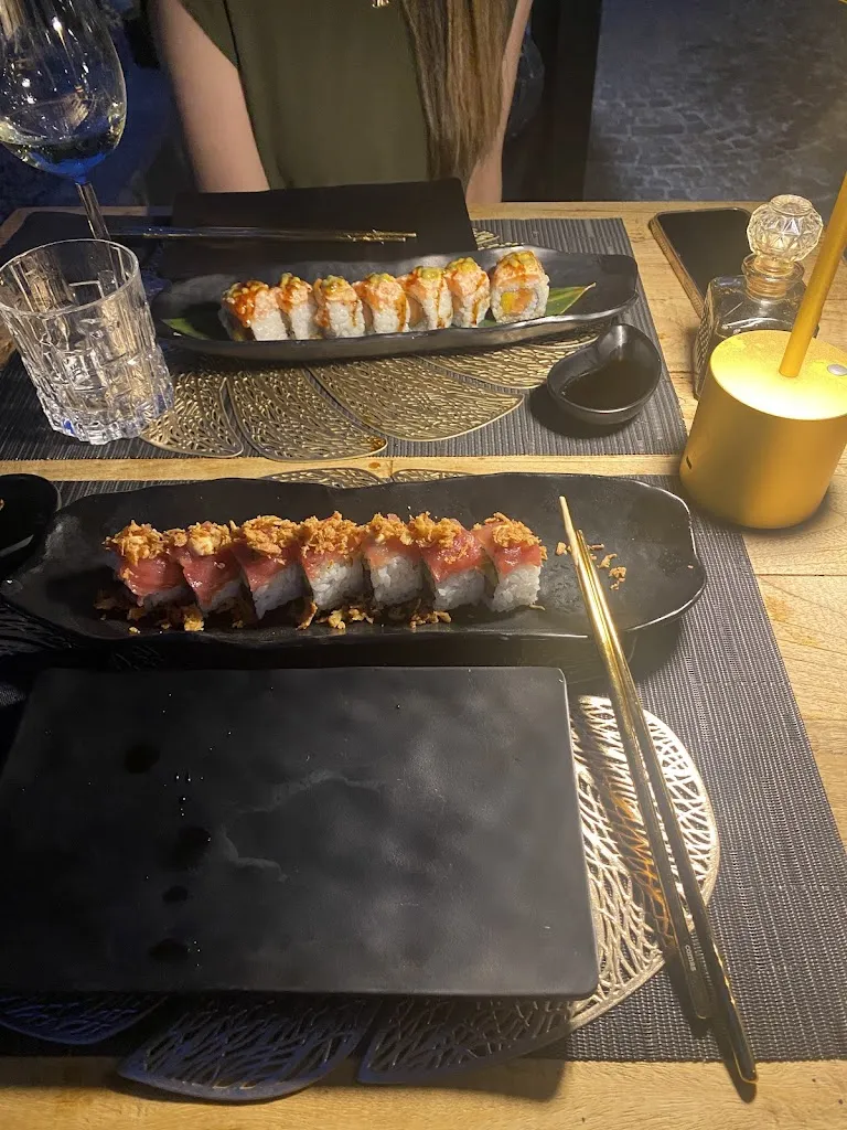 sabrina sabbah_Yado Sushi_Casal Palocco_review