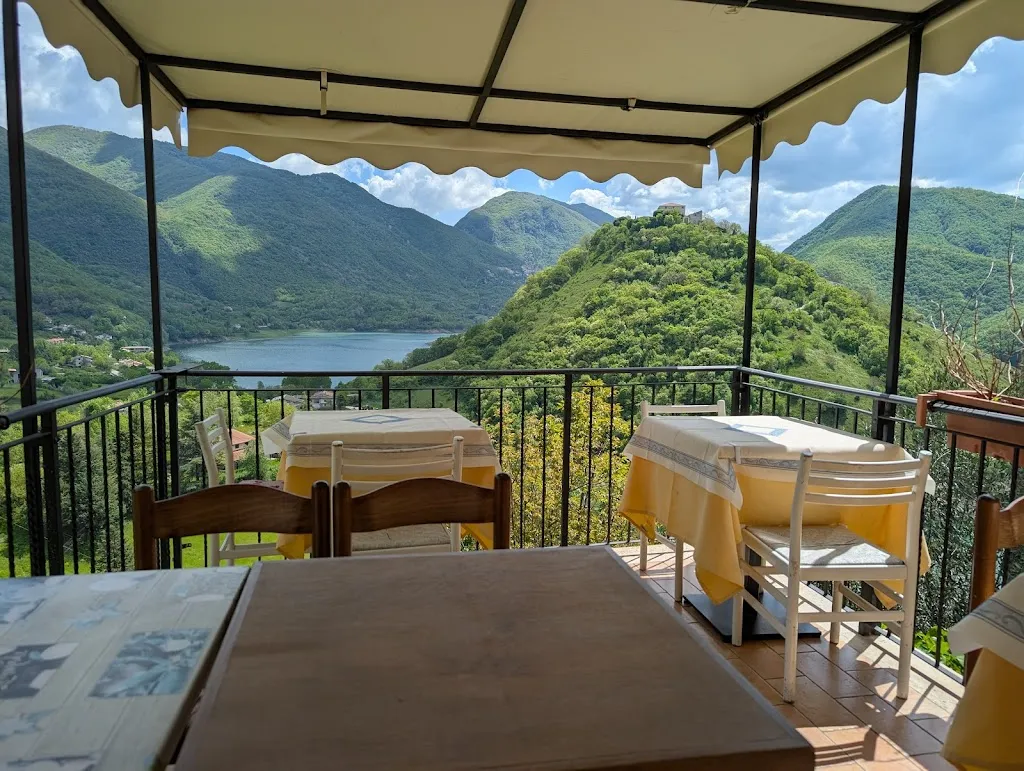 Home Restaurant L'Osteria di Bacco restaurant in Castel di Tora