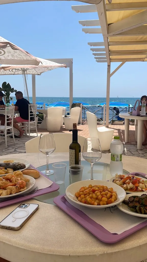 Giulia Sambugaro_Mamaflò restaurant_Castel Fusano_review