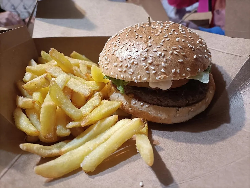 Repty food_Pizzalandia_Castel Chiodato_review