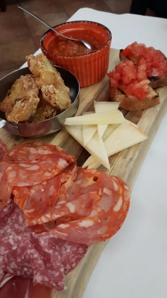 FABIO PIZZO_La Taverna Dei Ghiottoni_Castel Chiodato_recensione