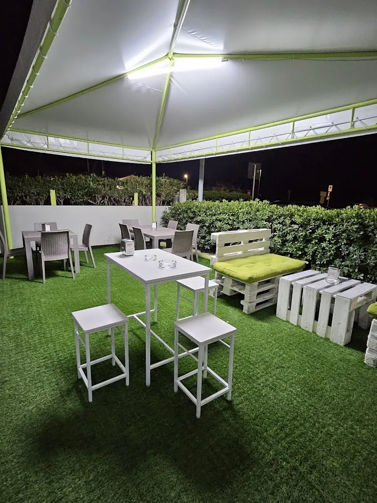 Costa Verde Bar Pizzeria Gelateria restaurant in Torino di Sangro