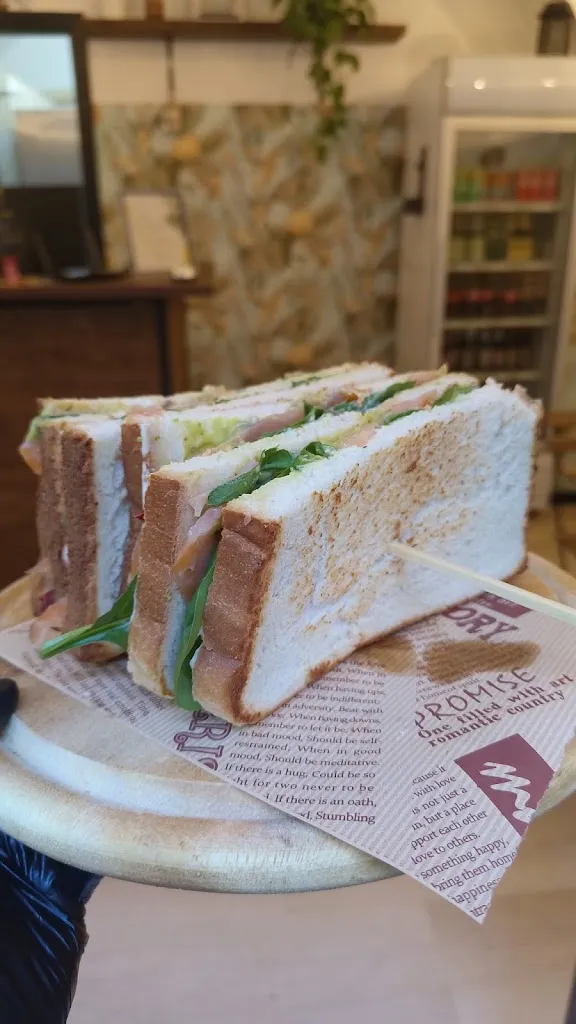 Menu_The ALIBIstrò - Hamburgheria_Castel Madama_image_8