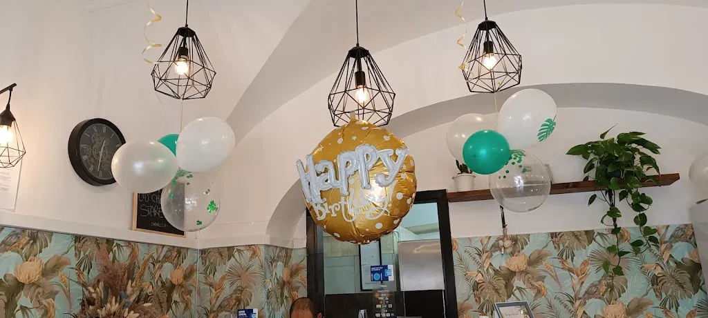 Floriana Ruggeri_The ALIBIstrò - Hamburgheria_Castel Madama_review