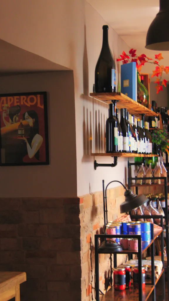 Brillo - Dispensa & Osteria restaurant in Castel San Pietro Romano