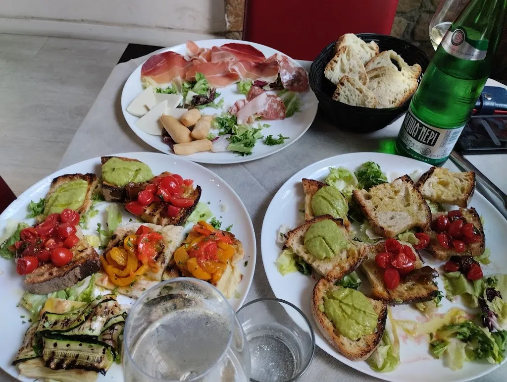 Bruna Sabelli_LOST Pub & Restaurant_Castel San Pietro Romano_recensione