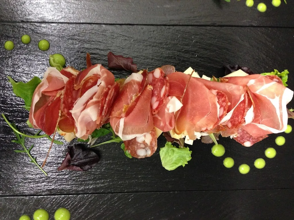 LOST Pub & Restaurant_Castel San Pietro Romano_slider_image_2