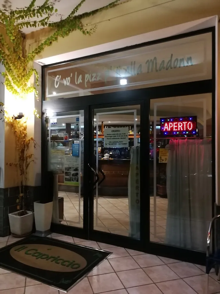 Pizzeria Il Capriccio Sas Di Aielli Tiziano restaurant in Torre de' Passeri