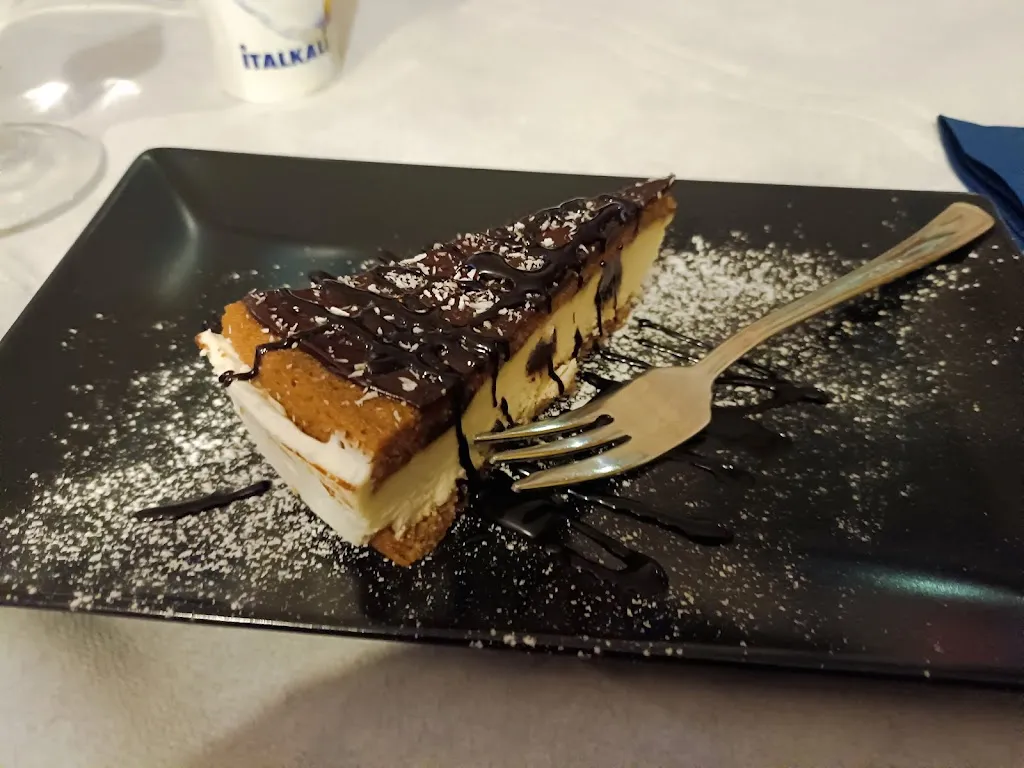 Pizzeria Il Capriccio Sas Di Aielli Tiziano_Torre de' Passeri_slider_image_3