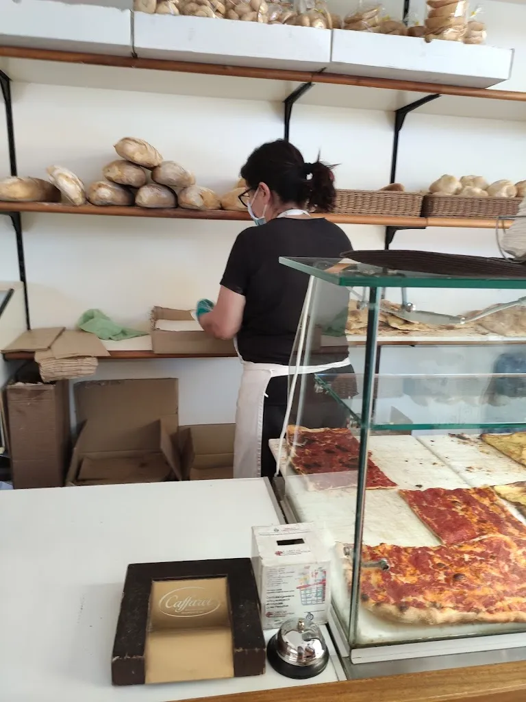 Українська газета в Італії_2 Diavoli Di Egidi Paolo_Castel Sant'Elia_reseña