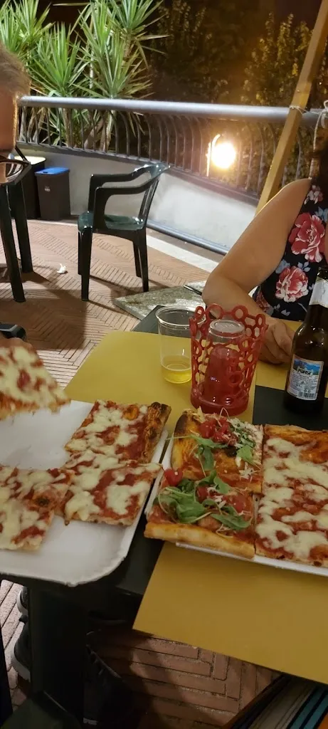 Menu_Pizzeria On The Road_Castelforte_immagine_1