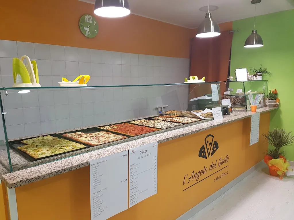 L'Angolo del gusto restaurant in Castelmassimo