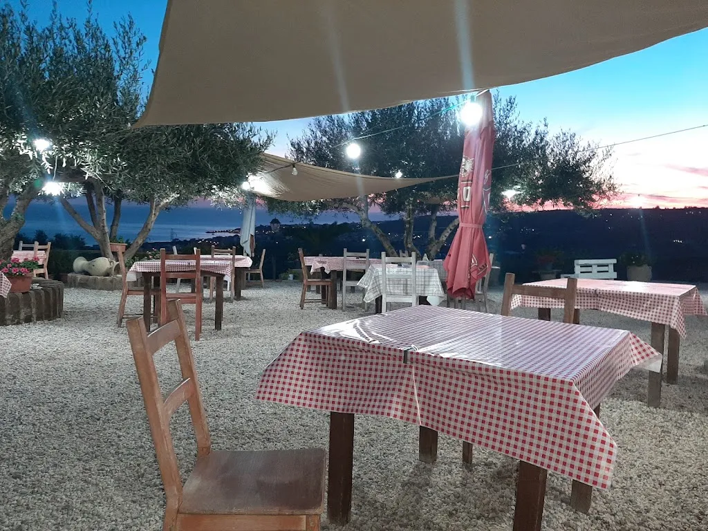 Agriturismo Zucchegni restaurant in Castelnuovo di Farfa