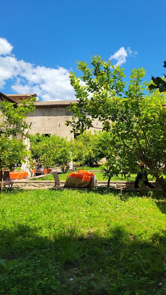 Massimo Ambrosini_Bar Ristorante 'La Taverna del Monaco'_Castelnuovo di Farfa_review