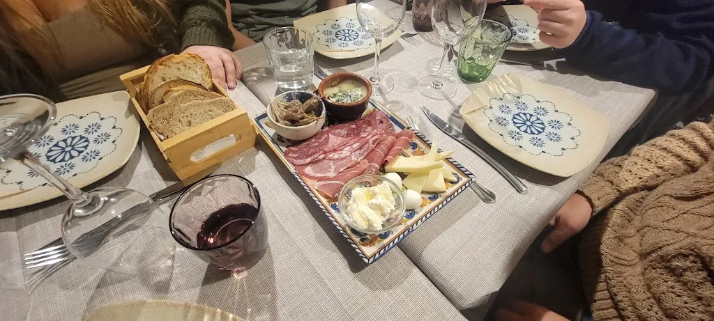 Scott Dunstan_La Cruna del Lago_Castel Gandolfo_review