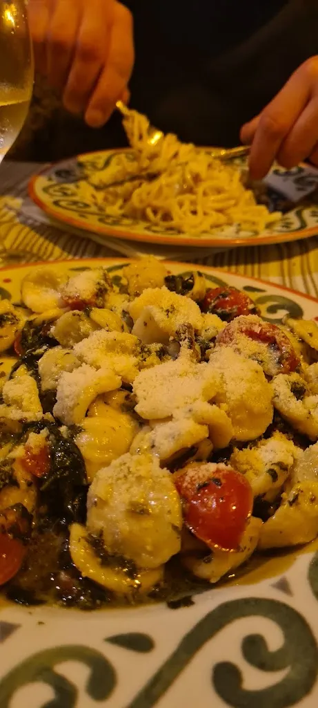 annalise debrincat_La Cruna del Lago_Castel Gandolfo_review