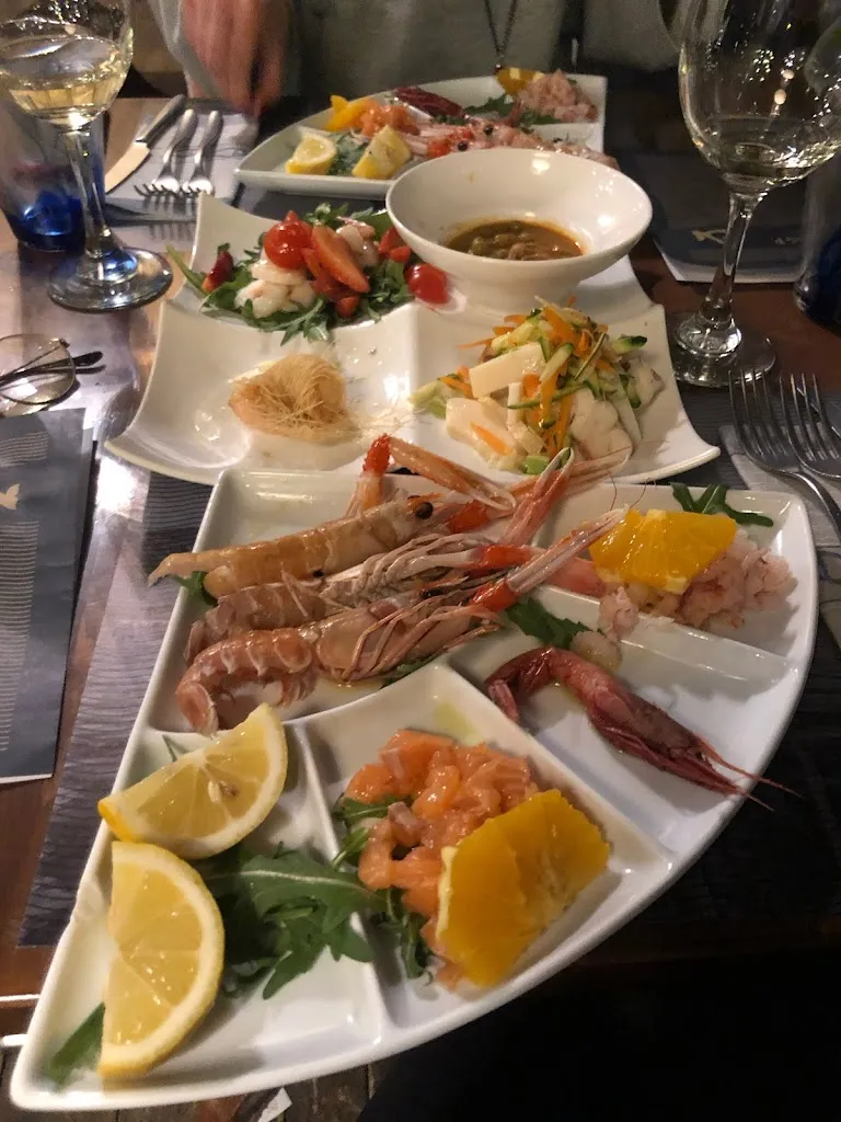 Amy_Pesce & P. fish & pizza restaurant_Castel Gandolfo_review