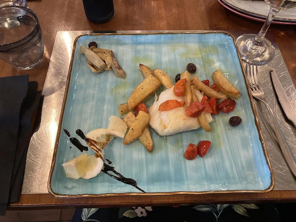 Marie-Elyse Bertrand_Pesce & P. fish & pizza restaurant_Castel Gandolfo_review