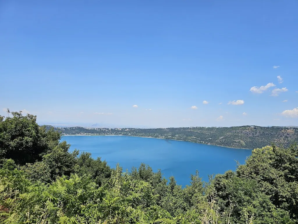 Vlada Nedved_Le Fratte Ignoranti_Castel Gandolfo_Bewertung