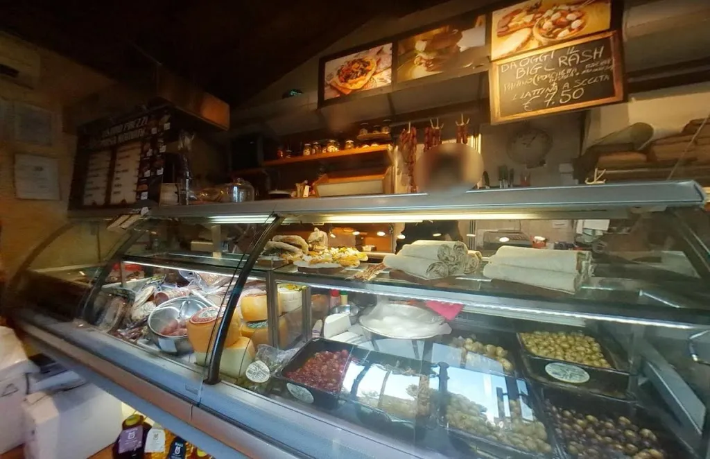 FA.LU.CIOLI Porchetta restaurant in Castel Gandolfo