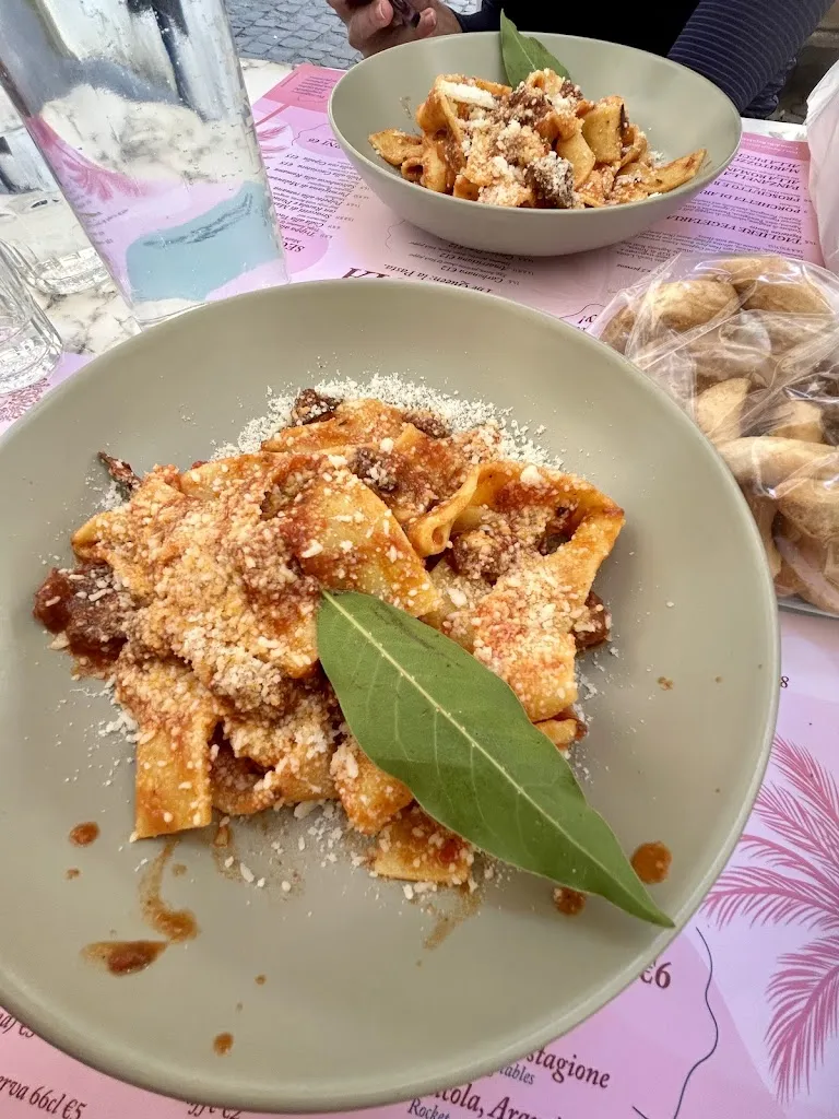 Kristen Duska_Pastanostra_Castel Gandolfo_review