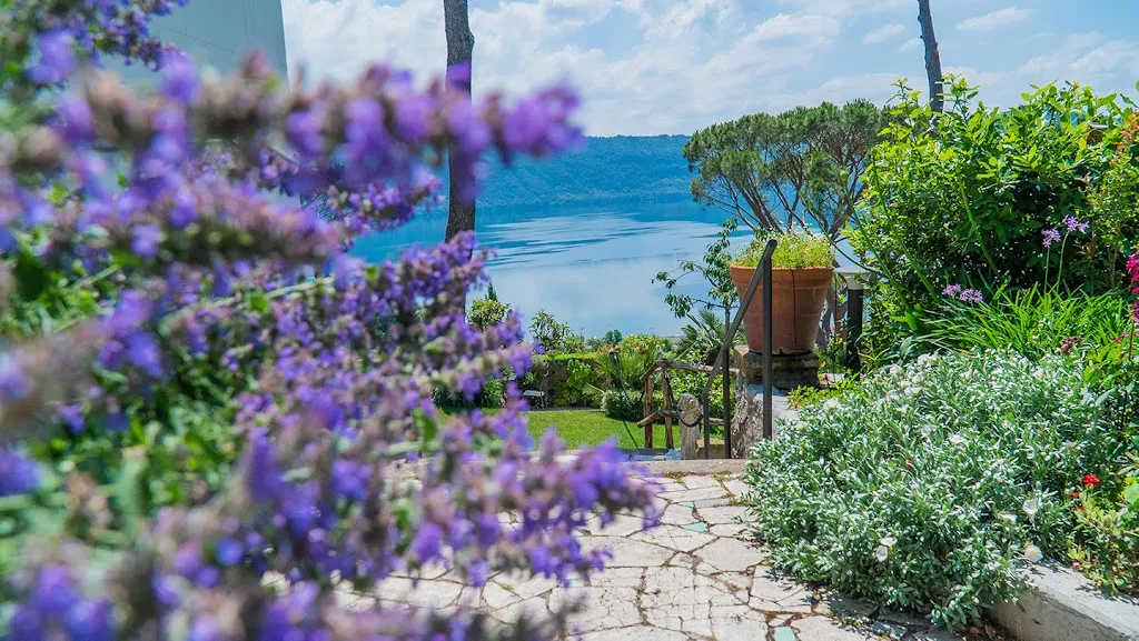 Villa Petrolini Eventi restaurant in Castel Gandolfo