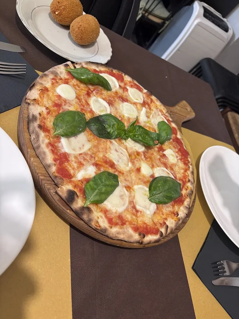 Yonatan Cipriani_Pizzeria L'acquolina_Castel Gandolfo_recensione