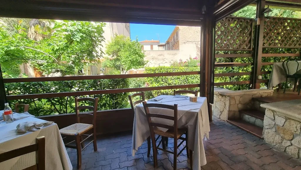 Pizzeria Ristorante Il Vecchio Muro restaurant in Sulmona