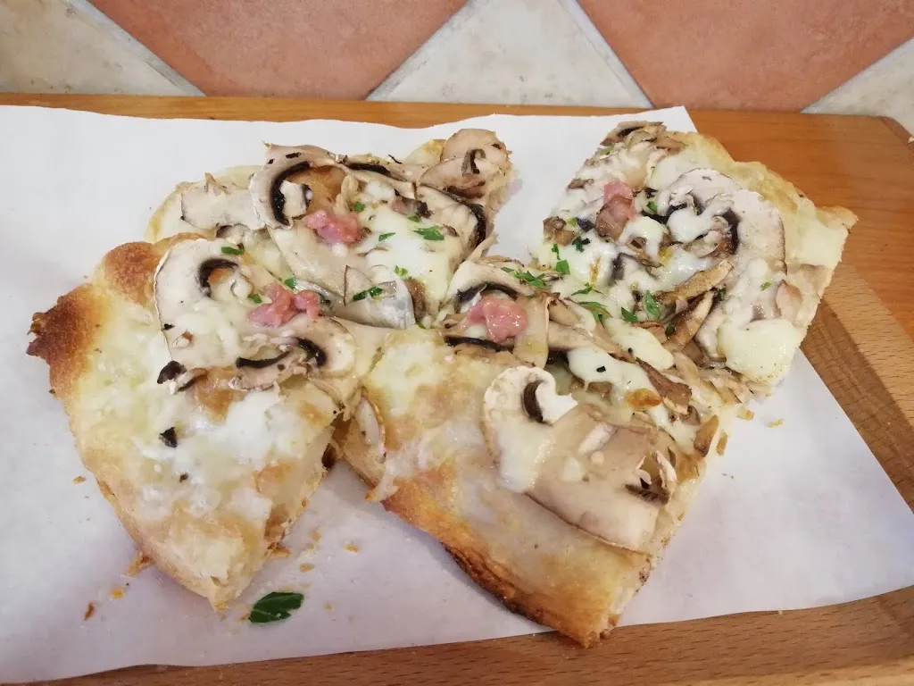 Pizzeria La Bonita_Castelnuovo di Porto_slider_image_3