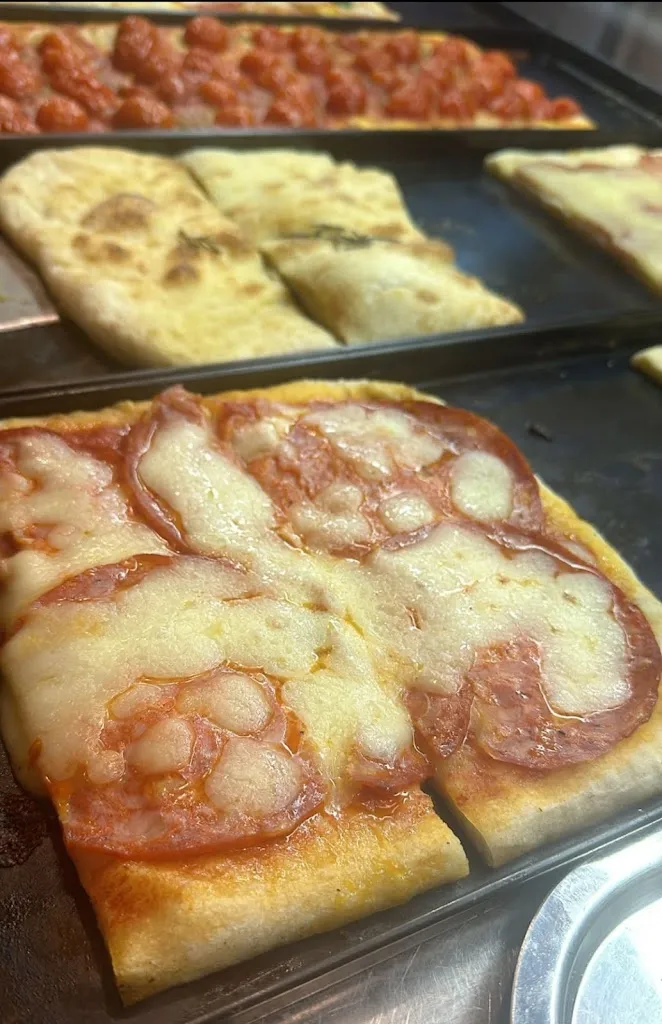 ROCKA PIZZA & FRITTI_Castelnuovo di Porto_slider_image_1