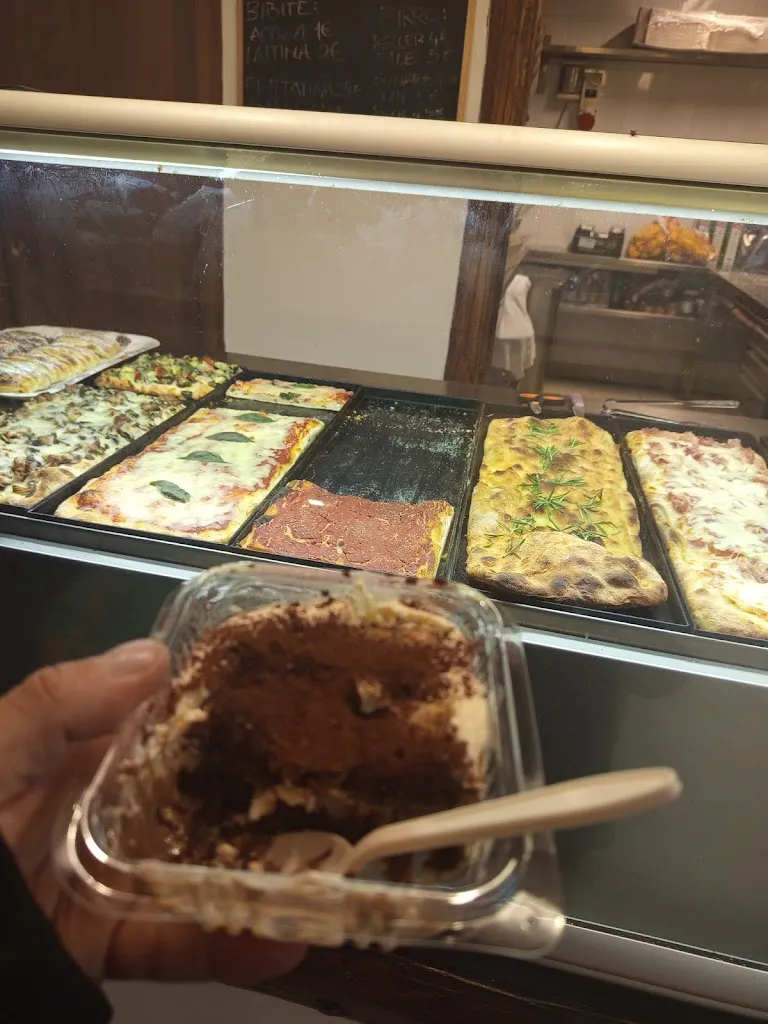 ROCKA PIZZA & FRITTI_Castelnuovo di Porto_slider_image_2