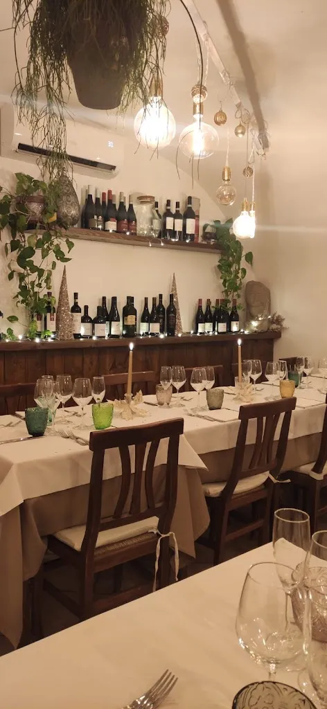 Chiominto Ristorante Morolo restaurant in Cerquotti-Madonna del Piano