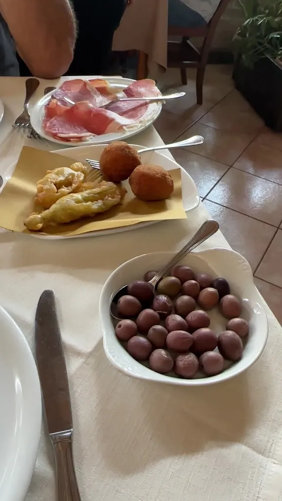 CaciOsteria_Cerquotti-Madonna del Piano_slider_image_2