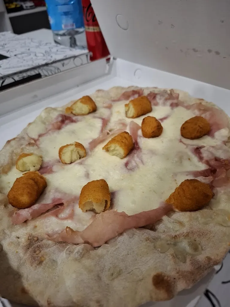 Emanuele Martini_Il Massimo Della Pizza Morolo_Cerquotti-Madonna del Piano_review