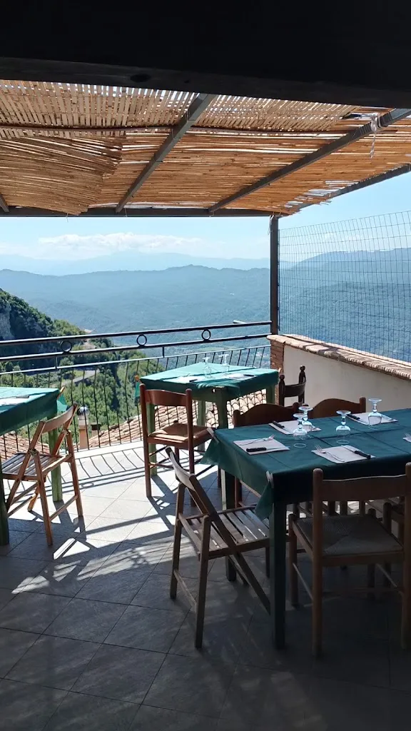 Ferrari Francesco_Cervara di Roma_slider_image_3