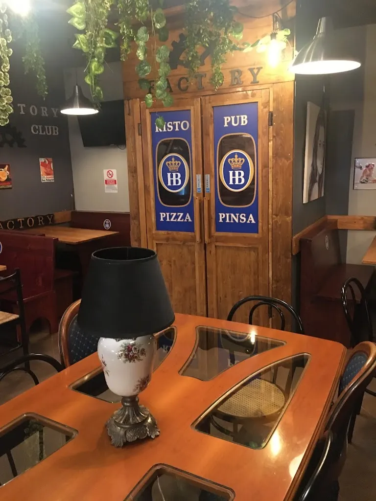 Giovanni Parossi_Factory Bar-Pub-Pizzeria-Pinseria_Ceprano_review