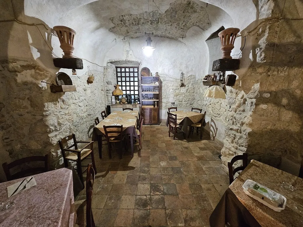 Trattoria Di Via Magenta restaurant in Ceccano