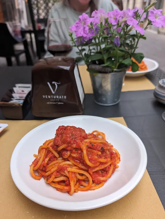 Dominika_Risto Bar Caffè Nero Bollente_Sulmona_review