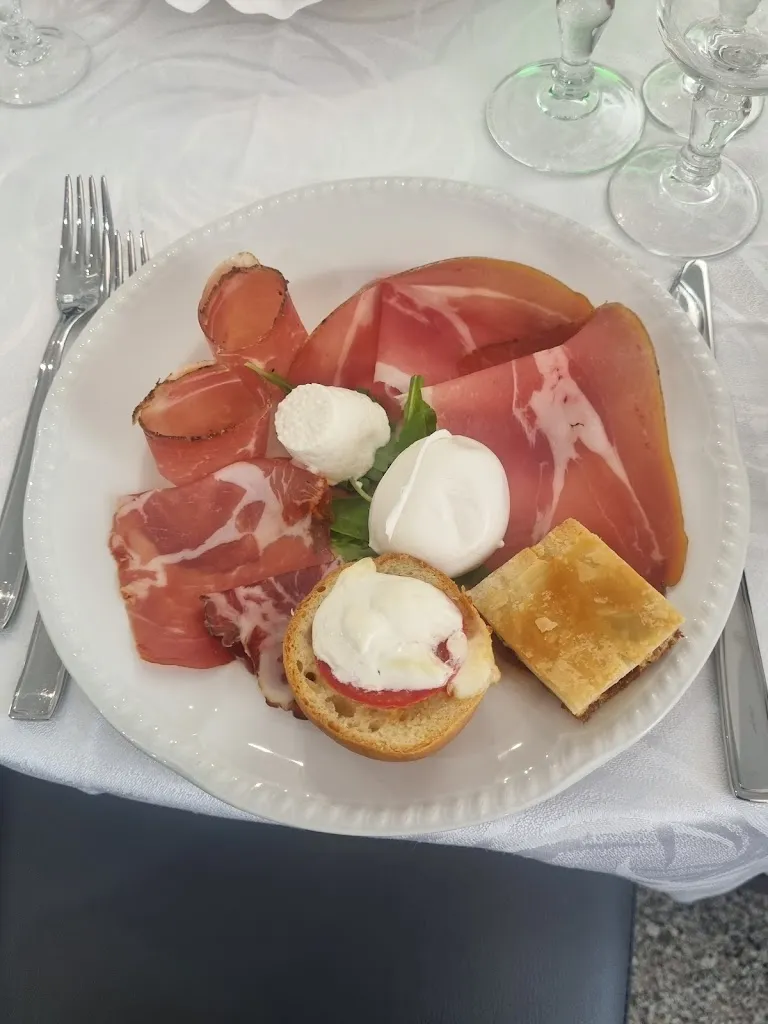 Menu_Villa Clara Events & Restaurant_Cervaro_image_2