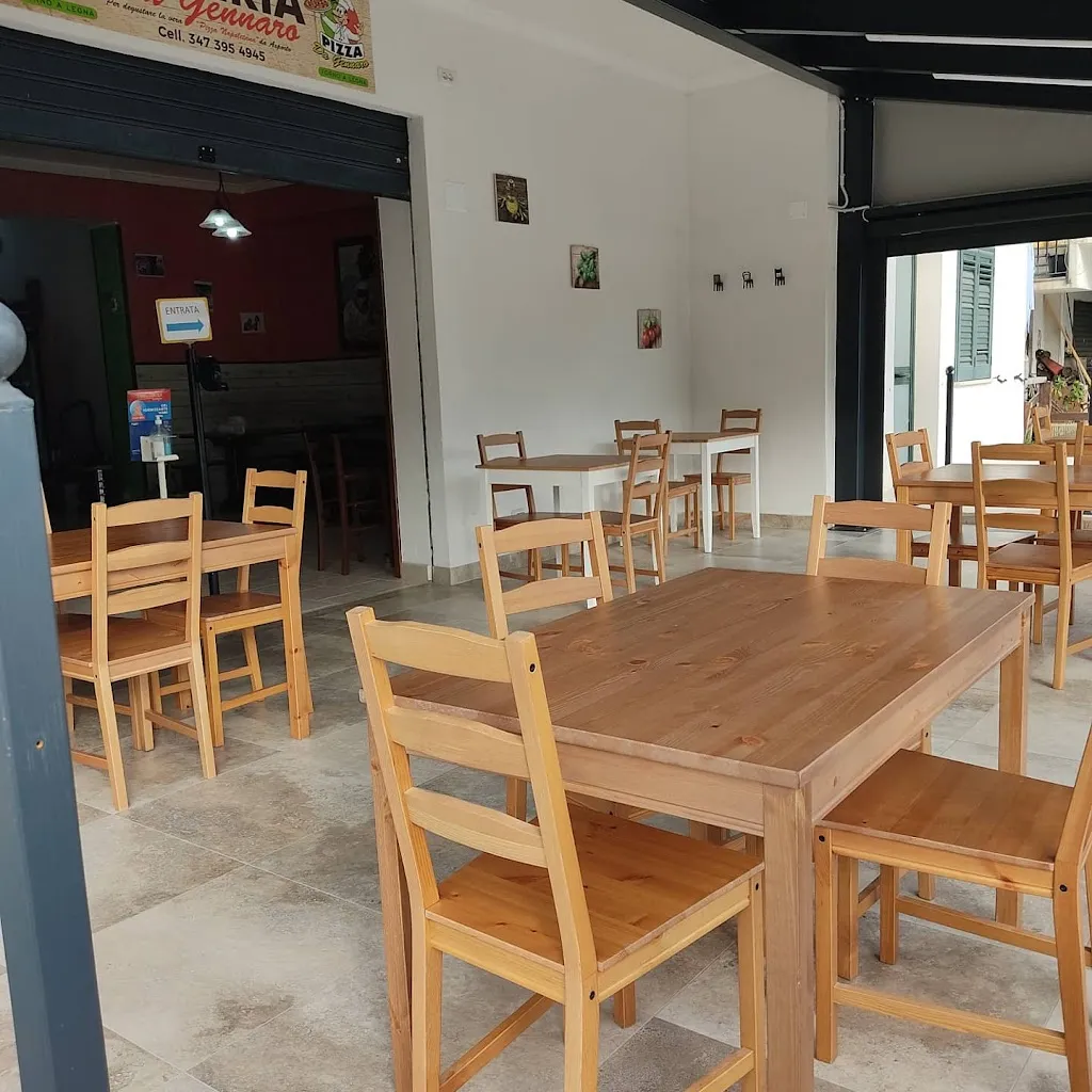 Pizzeria da Gennaro  restaurant in Cervaro