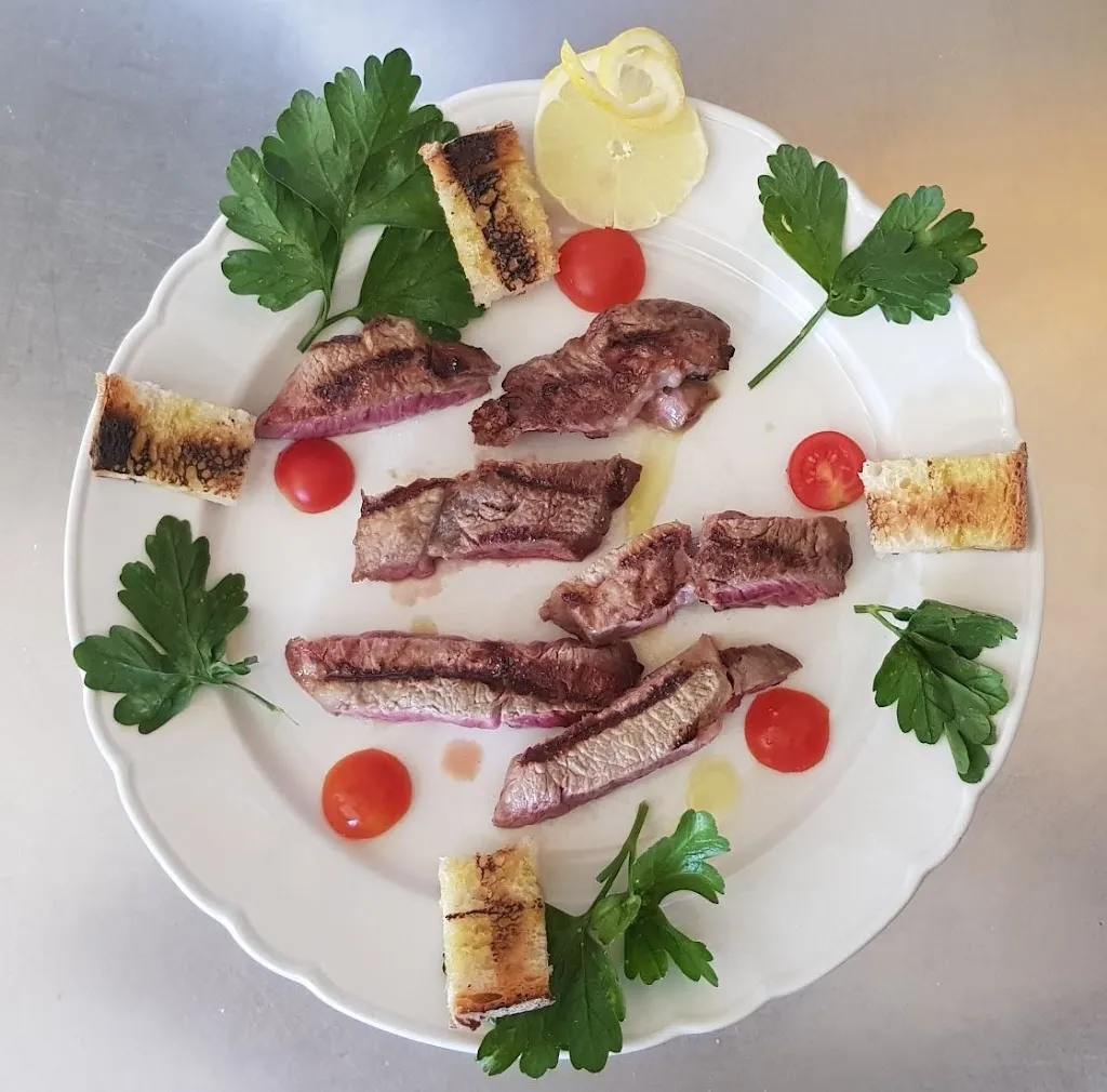 Ristorante Pizzeria Braceria Medaglia d'Oro_Cervaro_slider_image_2