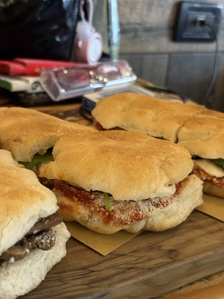 Reshma Jethoe_Fuorinorma_Città metropolitana di Roma Capitale_review