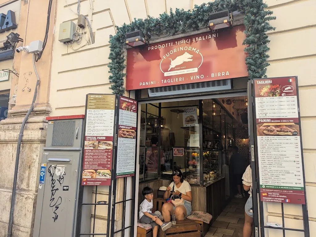 Fuorinorma_Città metropolitana di Roma Capitale_slider_image_3