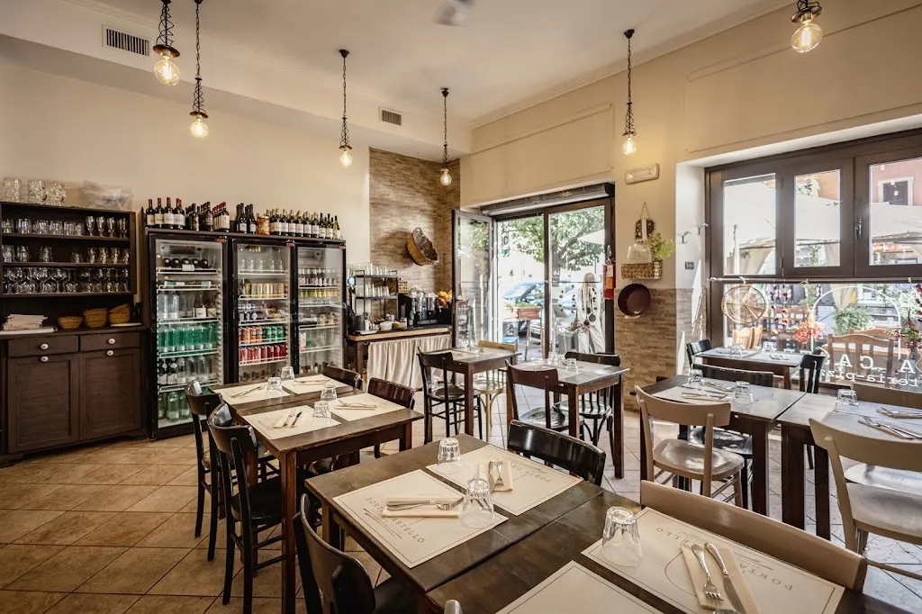 Osteria Porta Castello restaurant in Città metropolitana di Roma Capitale