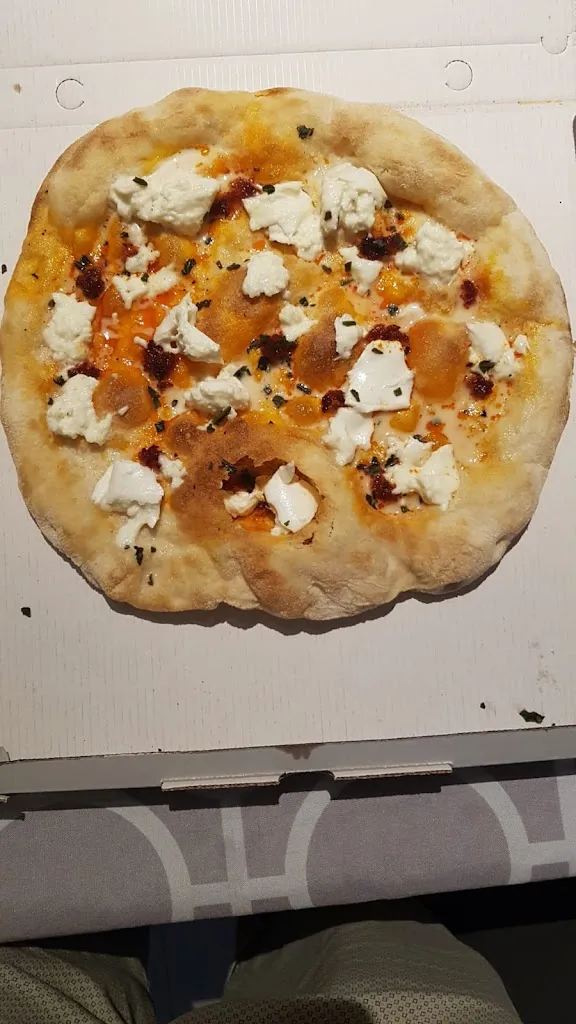 L'aquila Trattoria pizzeria_Civita Castellana_slider_image_2