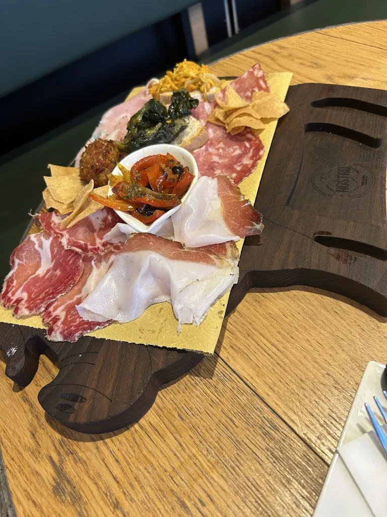 Nostro - Pizzicheria Moderna_Cerveteri_slider_image_3